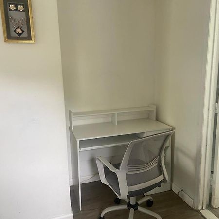 Cozy Room With Private Bathroom นิวยอร์ก ภายนอก รูปภาพ